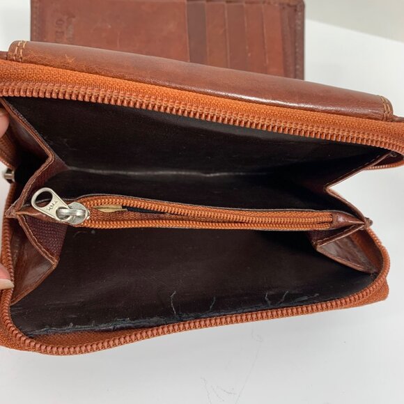 United Colors Of Benetton Handmade Fine Leather Bifold Zip Around Wallet - Picture 6 of 7